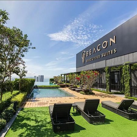 Skypool With Seaview 8Pax Beacon Executive Suites - Georgetown City Centre - 3Km To Komtar Exterior foto