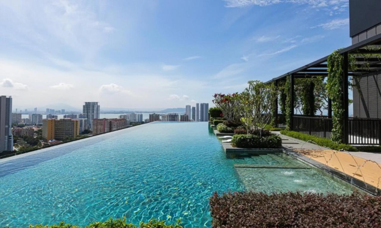 Skypool With Seaview 8Pax Beacon Executive Suites - Georgetown City Centre - 3Km To Komtar Exterior foto